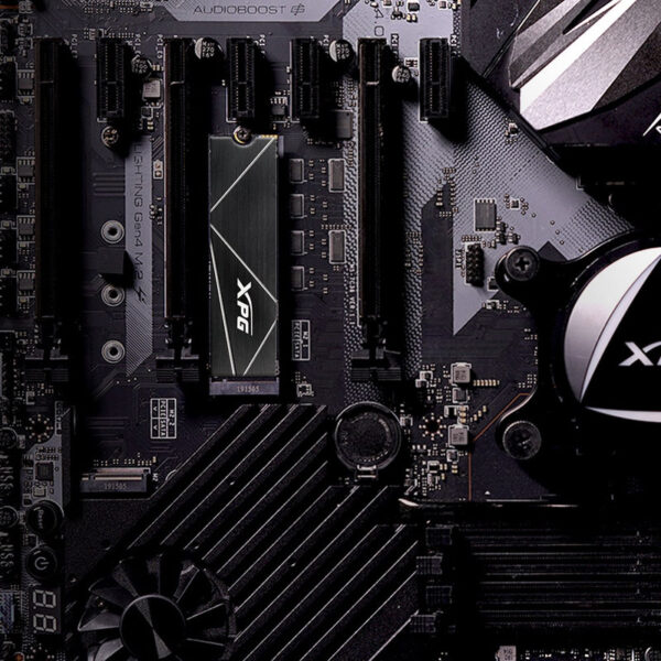 اس اس دی اینترنال ای دیتا ایکس پی جی مدل PCIE M2 GAMMIX S70 BLADE ظرفیت چهار ترابایت - تصویر 3